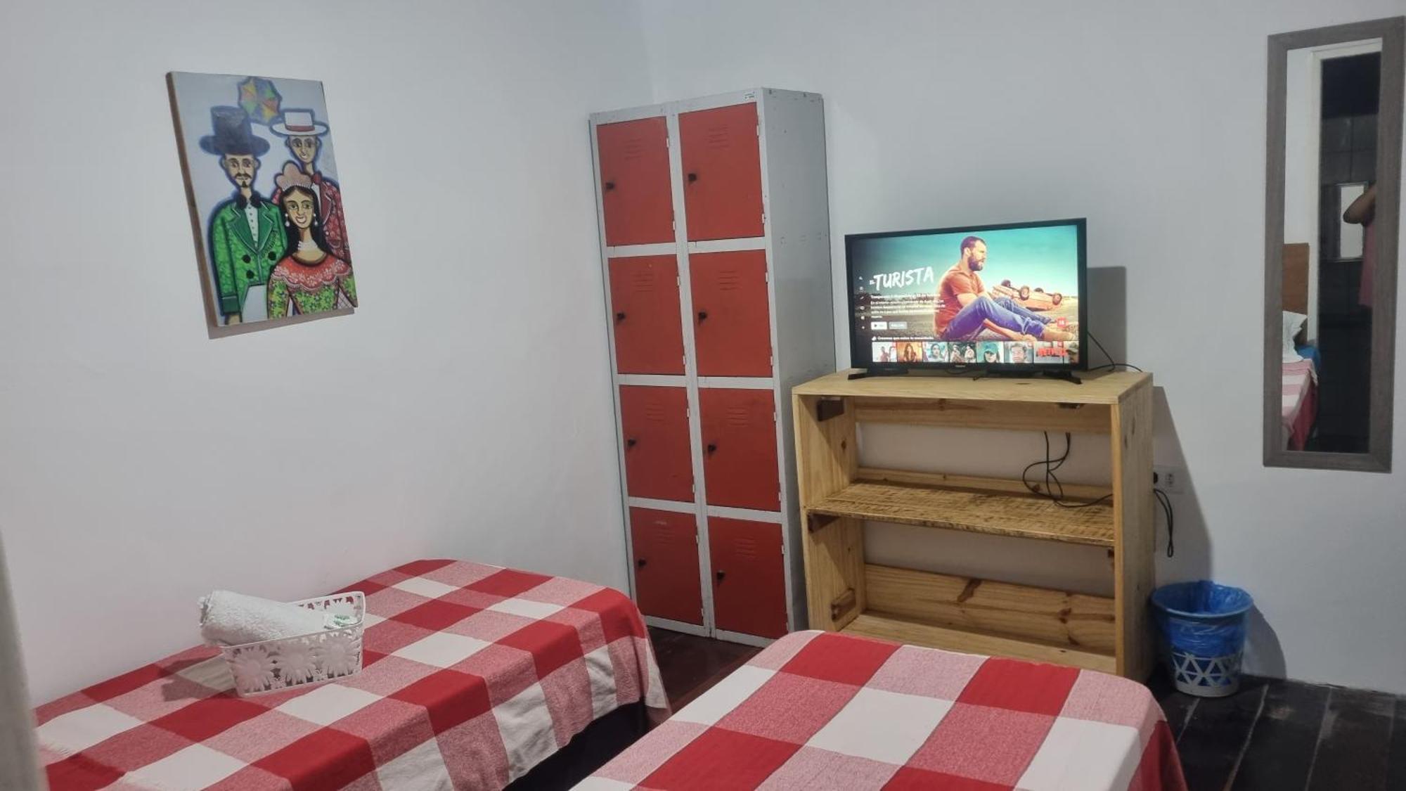 Hostel E Pousada Da 13 أوليندا المظهر الخارجي الصورة